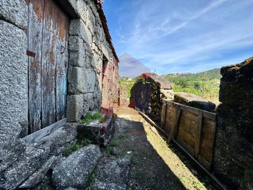 Moradia para Venda em Sande, Vilarinho, Barros e Gomide Foto 25