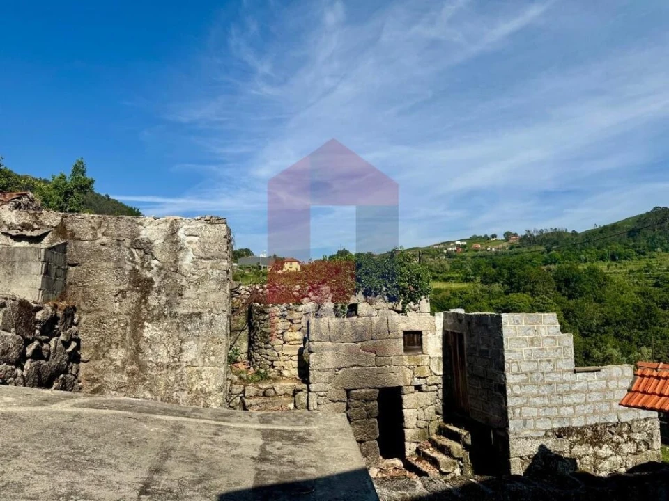 Moradia para Venda em Sande, Vilarinho, Barros e Gomide Foto 18