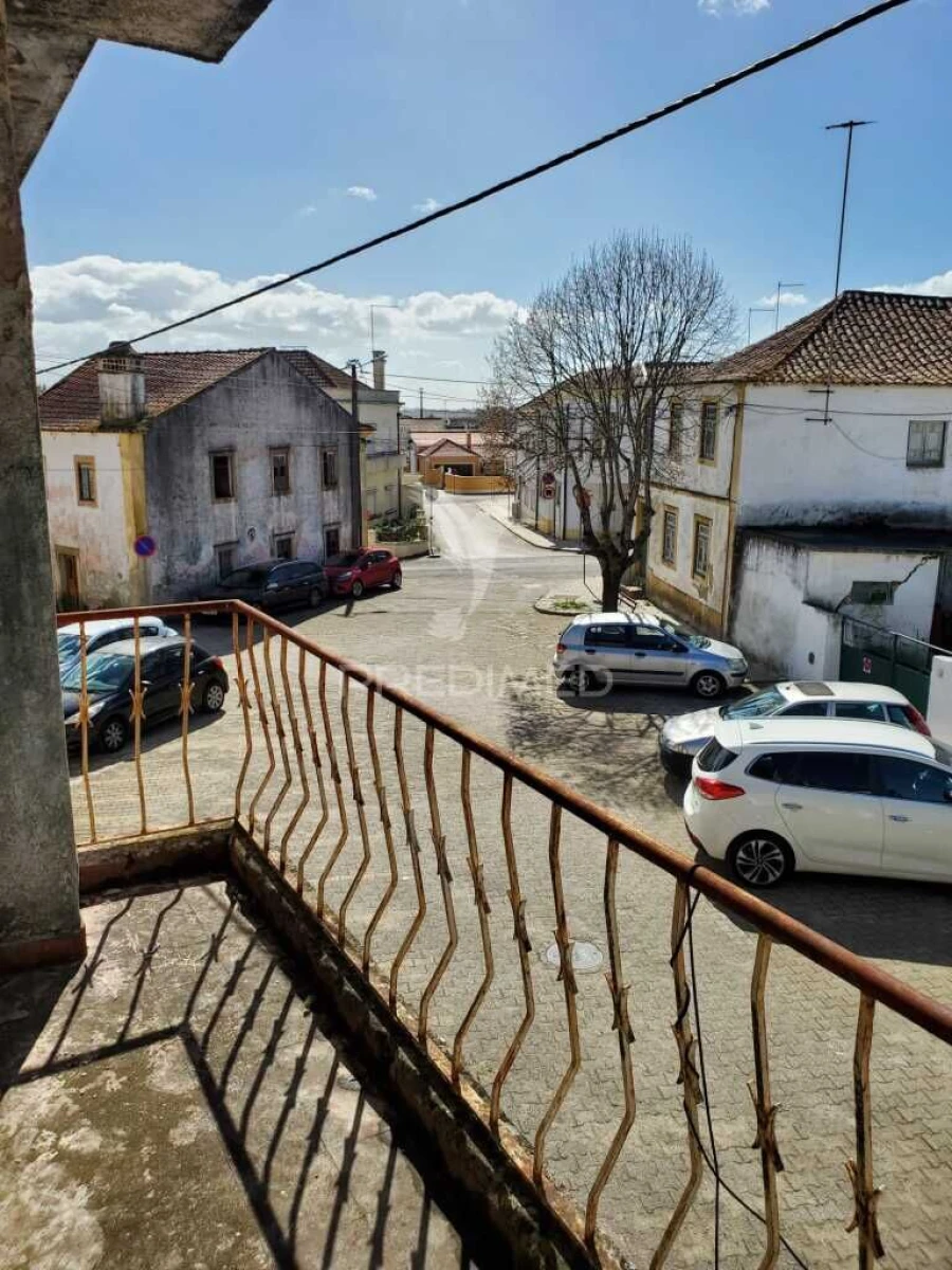 Moradia T3 para Venda em Vila Nova da Barquinha Foto 3