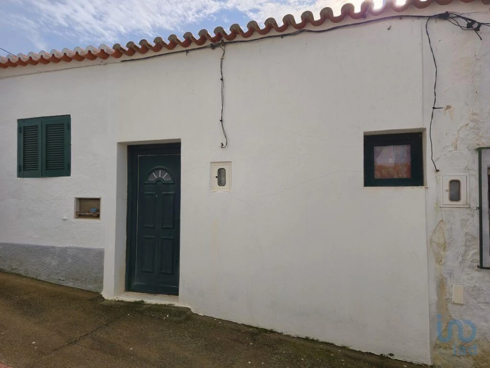 Moradia T1 para Venda em Corte do Pinto Foto 11