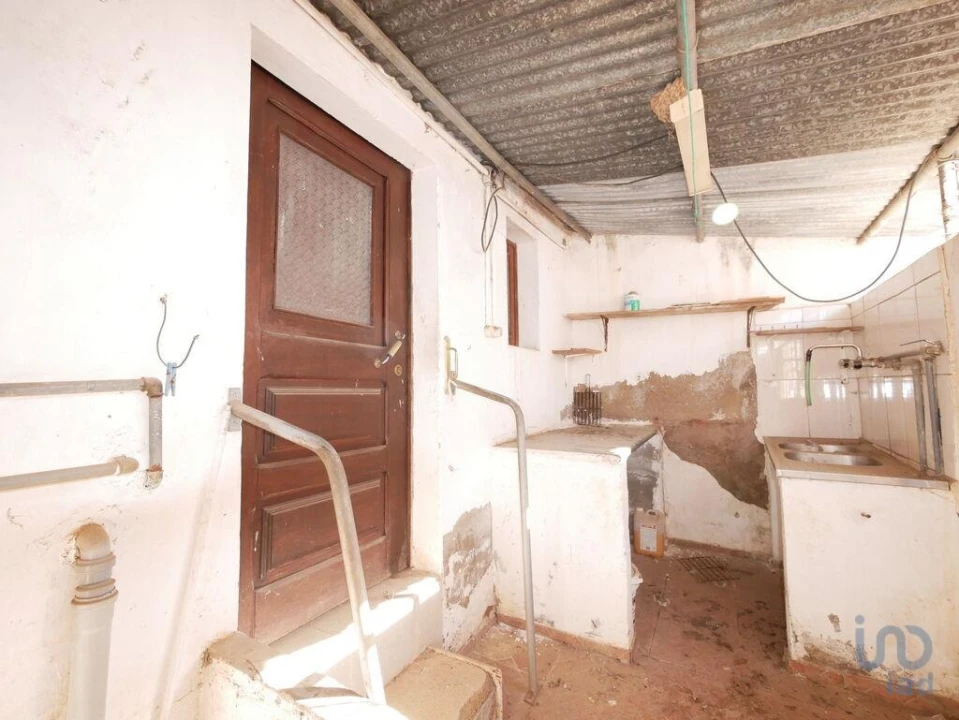 Moradia T1 para Venda em Corte do Pinto Foto 5