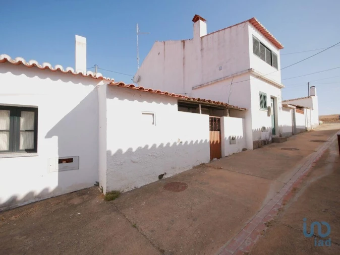 Moradia T1 para Venda em Corte do Pinto Foto 10