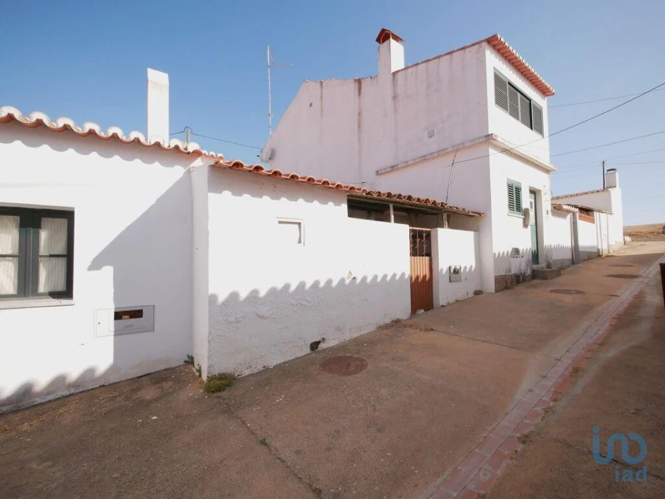 Moradia T1 para Venda em Corte do Pinto Foto 10