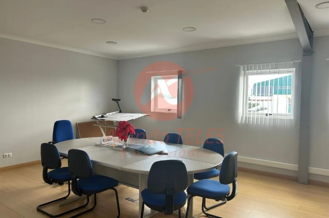 Armazém para Venda em Porto Judeu Foto 22