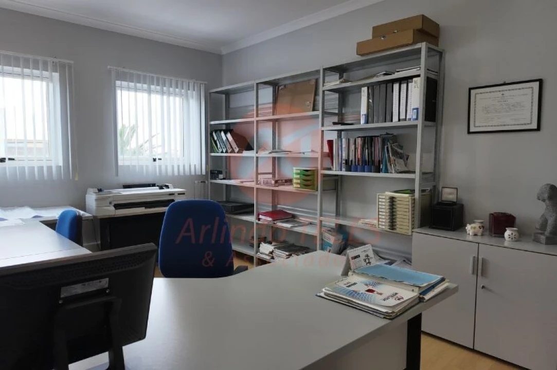 Armazém para Venda em Porto Judeu Foto 22