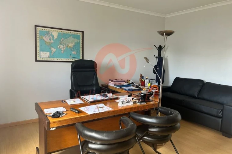 Armazém para Venda em Porto Judeu Foto 27