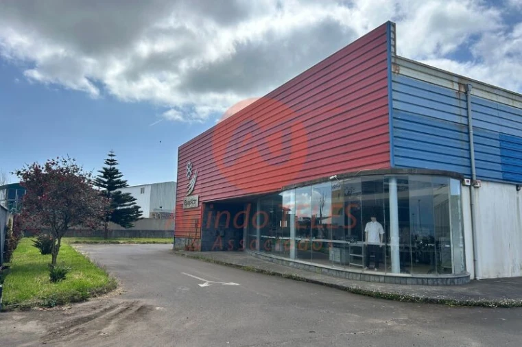 Armazém para Venda em Porto Judeu