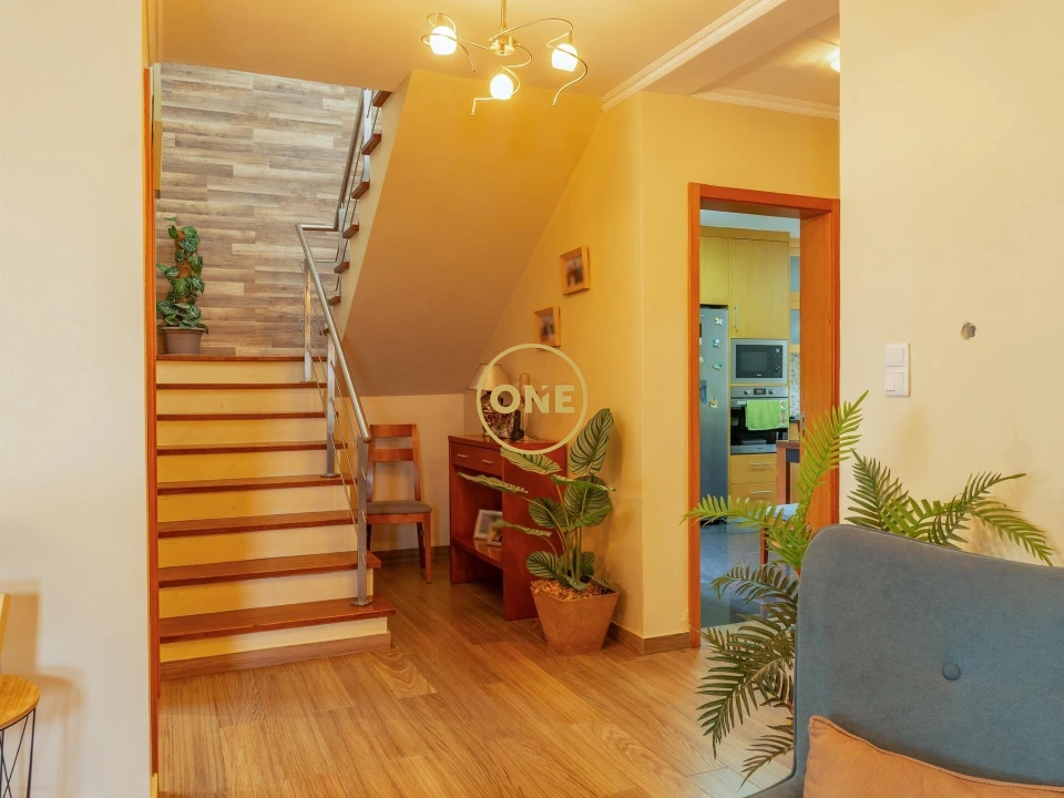 Moradia T4 para Venda em Santo Antonio Foto 4