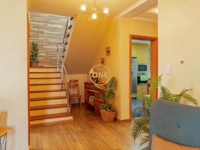 Moradia T4 para Venda em Santo Antonio Foto 4