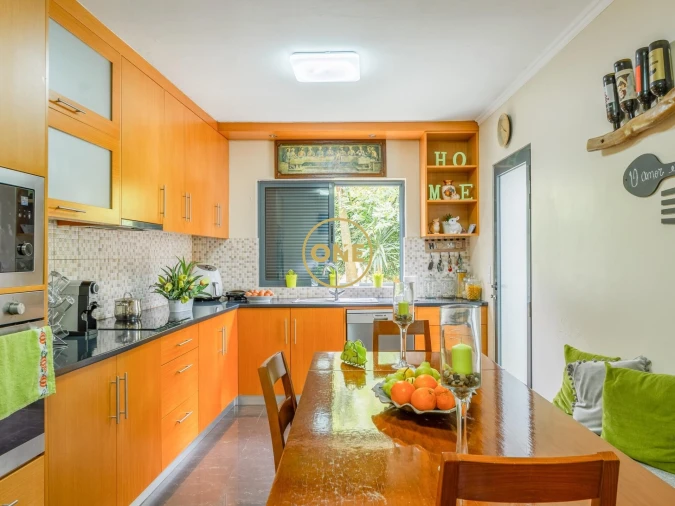 Moradia T4 para Venda em Santo Antonio Foto 5