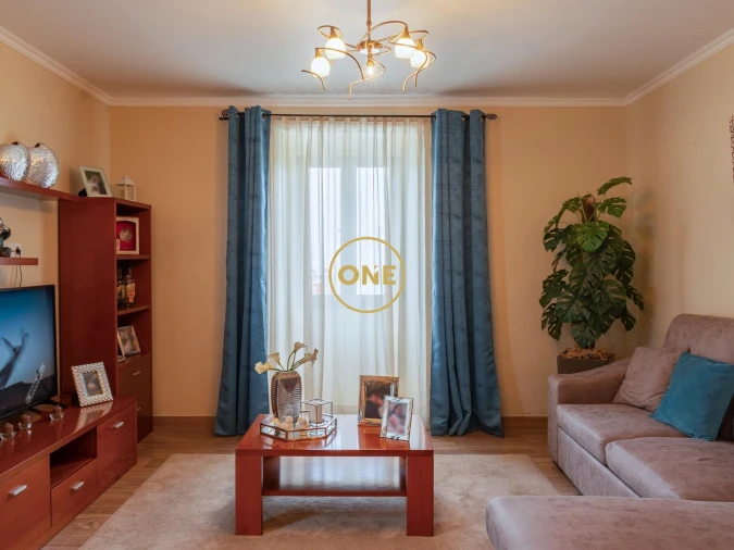 Moradia T4 para Venda em Santo Antonio Foto 2