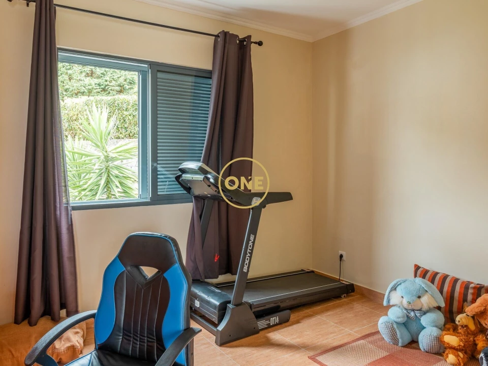 Moradia T4 para Venda em Santo Antonio Foto 13