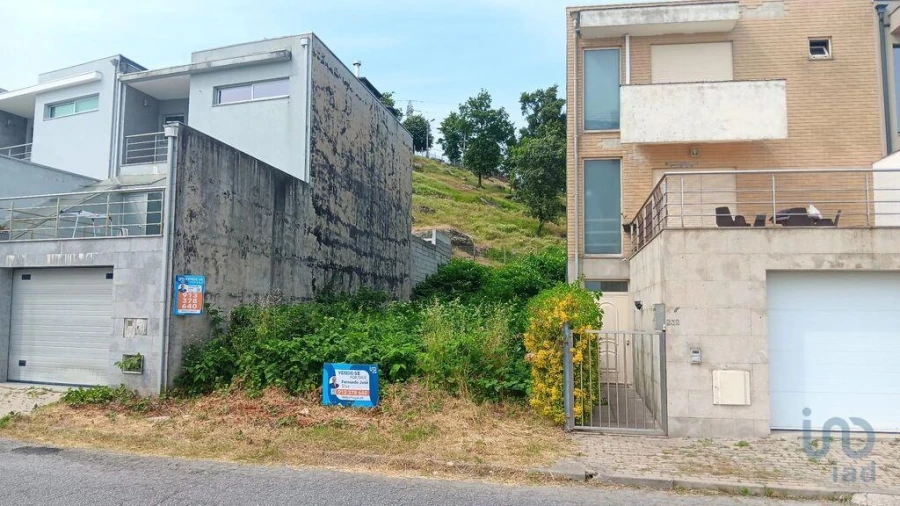Terreno para Venda em Selho (São Jorge) Foto 11
