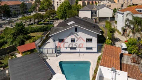Moradia T4 para Venda em Gondomar (São Cosme), Valbom e Jovim