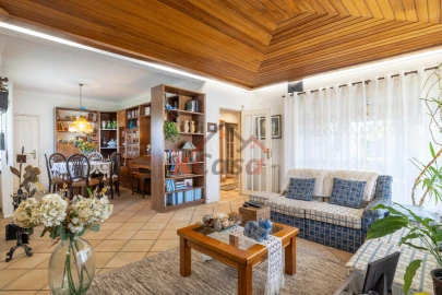 Moradia T4 para Venda em Gondomar (São Cosme), Valbom e Jovim