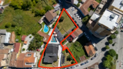 Moradia T4 para Venda em Gondomar (São Cosme), Valbom e Jovim