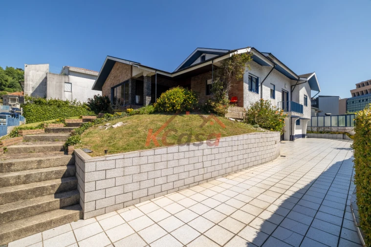 Moradia T4 para Venda em Gondomar (São Cosme), Valbom e Jovim Foto 48