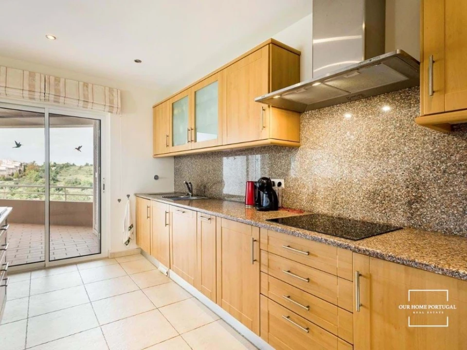 Apartamento T2 para Venda em Estômbar e Parchal Foto 5