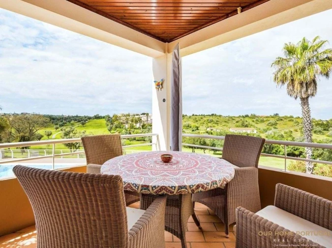 Apartamento T2 para Venda em Estômbar e Parchal Foto 13