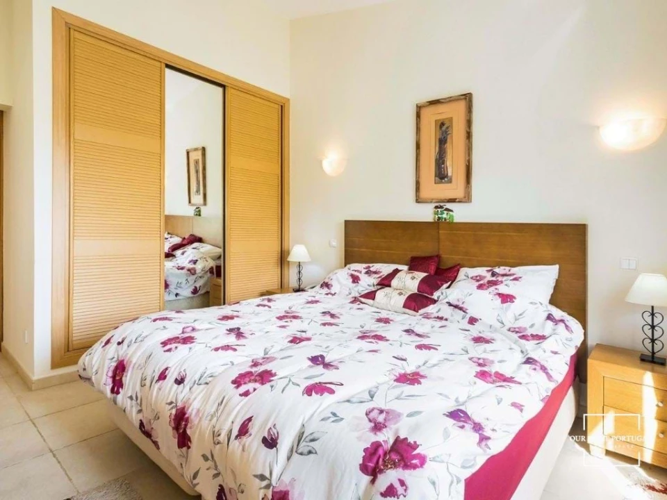 Apartamento T2 para Venda em Estômbar e Parchal Foto 8