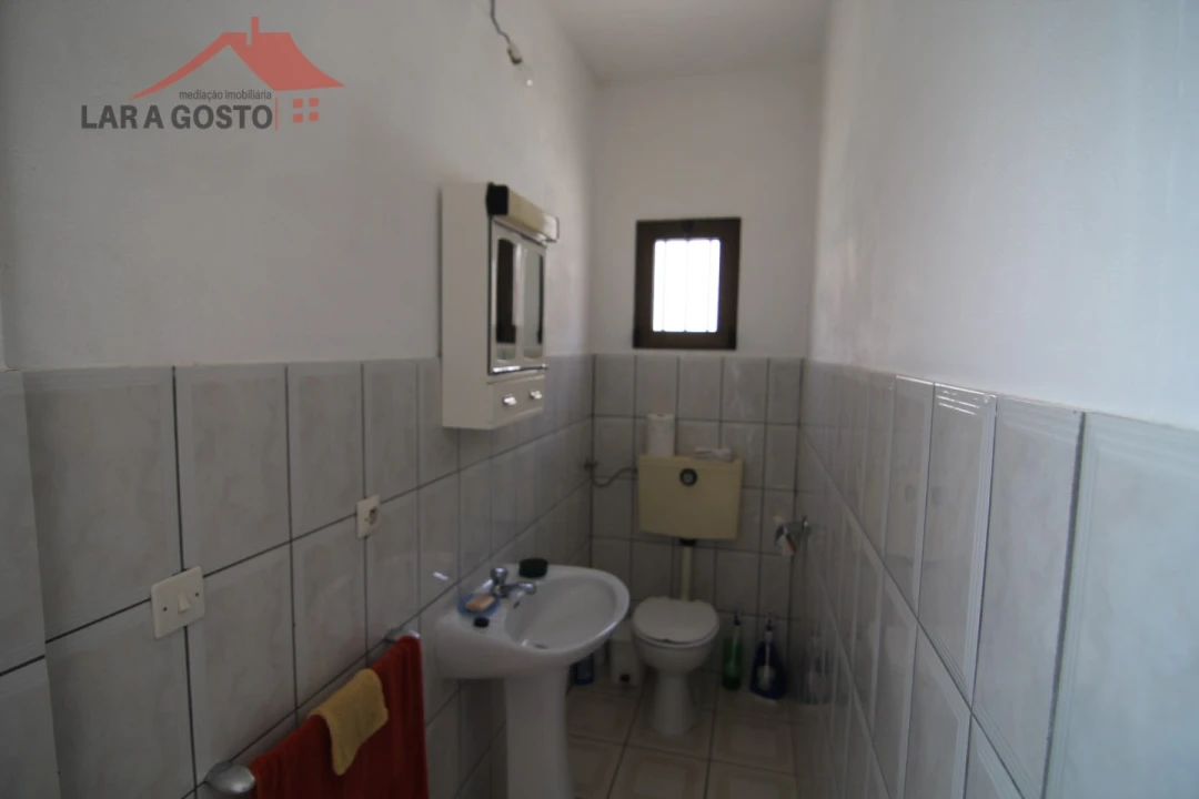 Moradia T3 para Venda em Vale da Porca Foto 16