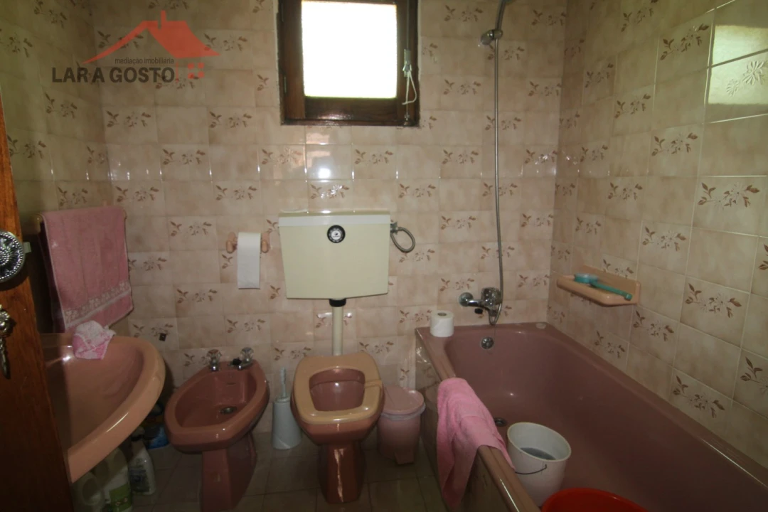 Moradia T3 para Venda em Vale da Porca Foto 28