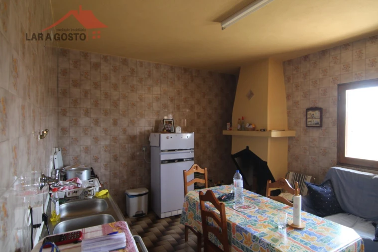 Moradia T3 para Venda em Vale da Porca Foto 23