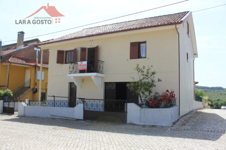 Moradia T3 para Venda em Vale da Porca Foto 1