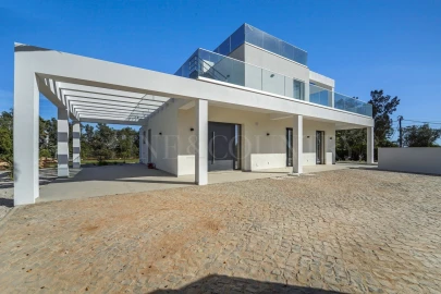 Moradia T4 para Venda em Lagoa e Carvoeiro