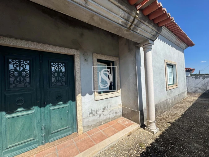 Moradia T4 para Venda em Ponte de Sor, Tramaga e Vale de Açor Foto 1