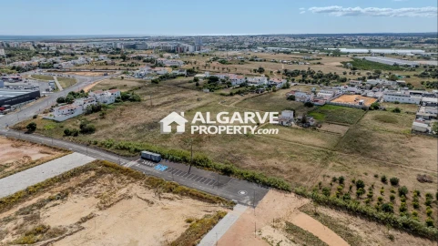 Terreno para Venda em Faro (Sé e São Pedro)