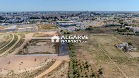 Terreno para Venda em Faro (Sé e São Pedro)