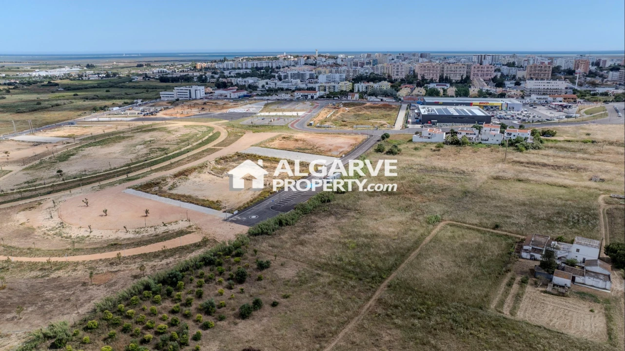 Terreno para Venda em Faro (Sé e São Pedro) Foto 10