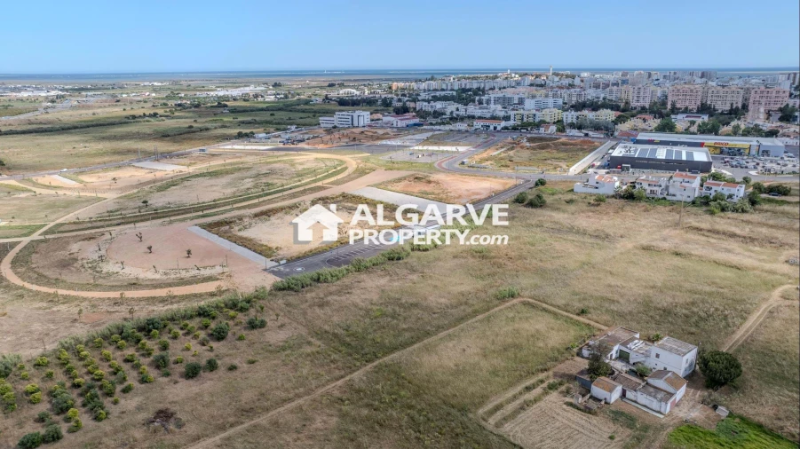 Terreno para Venda em Faro (Sé e São Pedro) Foto 9