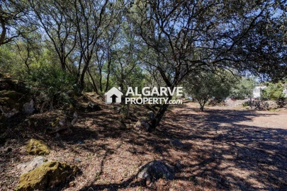 Moradia T3 para Venda em Santa Barbara de Nexe