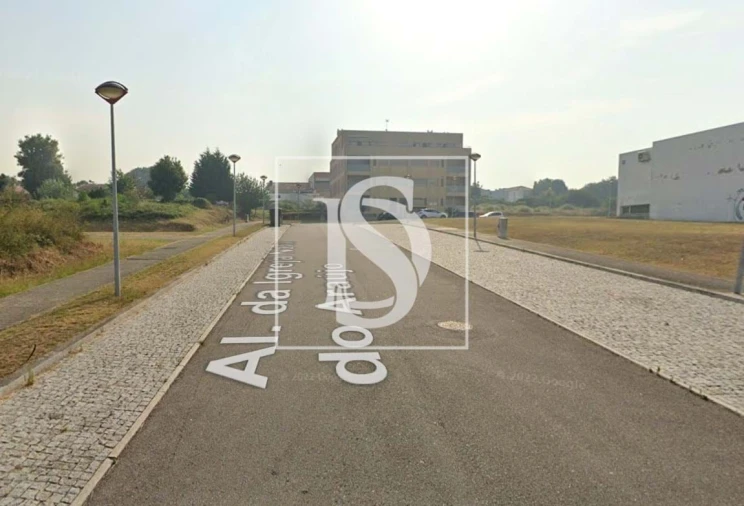 Terreno para Venda em Custoias Foto 2