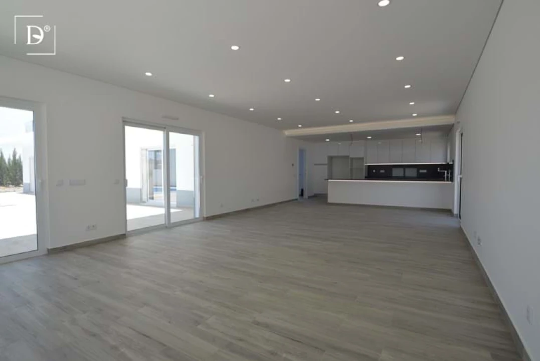 Moradia T4 para Venda em Castro Marim Foto 3