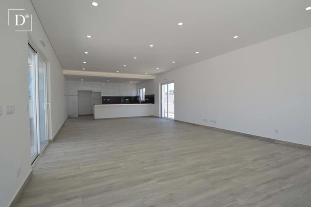 Moradia T4 para Venda em Castro Marim Foto 5