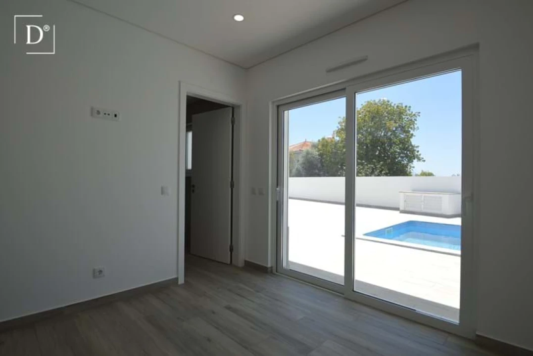 Moradia T4 para Venda em Castro Marim Foto 13