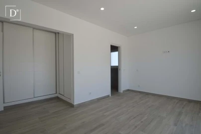 Moradia T4 para Venda em Castro Marim