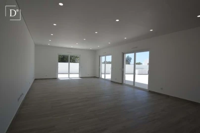 Moradia T4 para Venda em Castro Marim