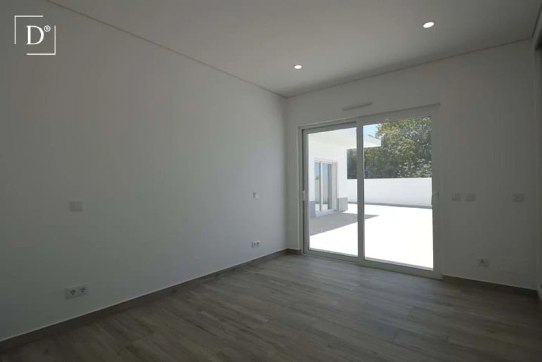 Moradia T4 para Venda em Castro Marim Foto 9