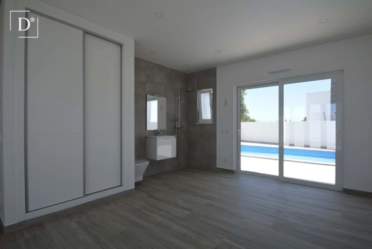 Moradia T4 para Venda em Castro Marim Foto 14