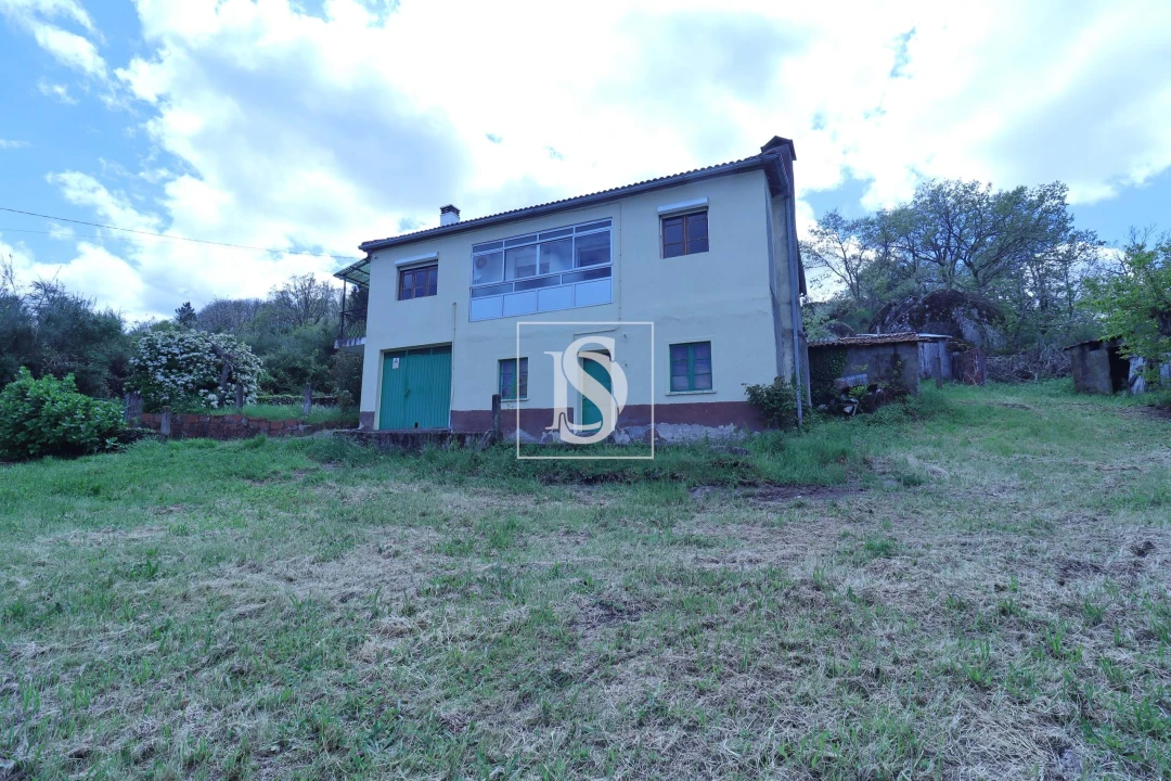 Moradia T3 para Venda em Santa Comba de Rossas Foto 26