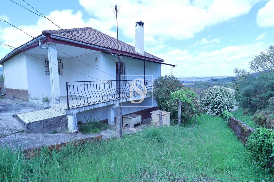 Moradia T3 para Venda em Santa Comba de Rossas Foto 25