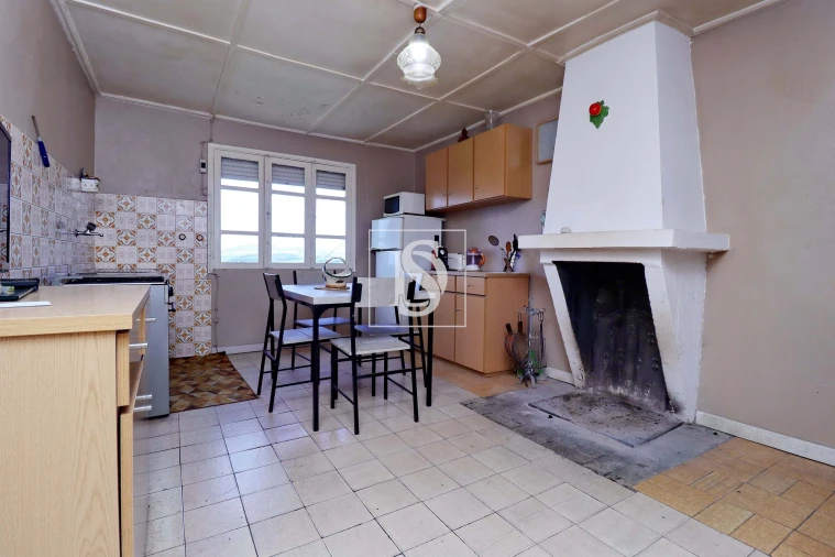 Moradia T3 para Venda em Santa Comba de Rossas Foto 3