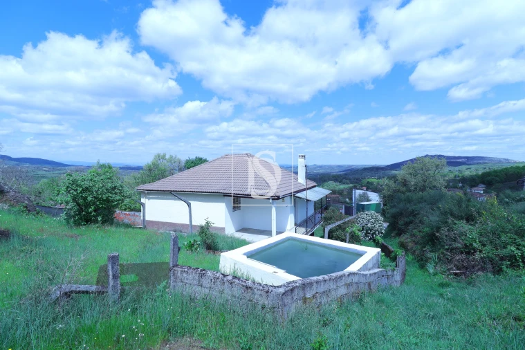 Moradia T3 para Venda em Santa Comba de Rossas Foto 23