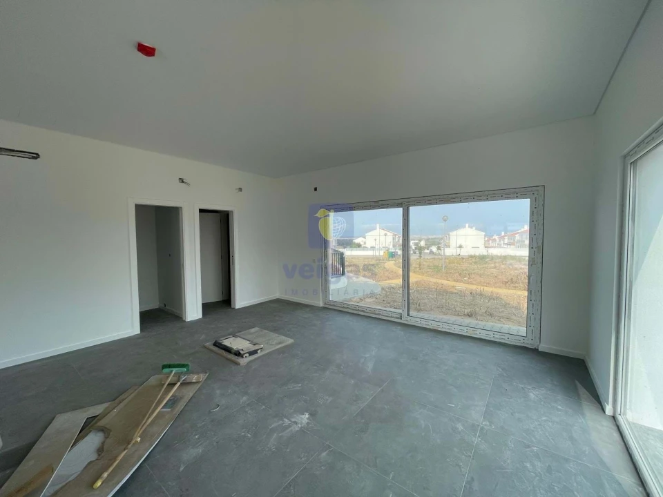 Negócio para Venda em Atouguia da Baleia Foto 10