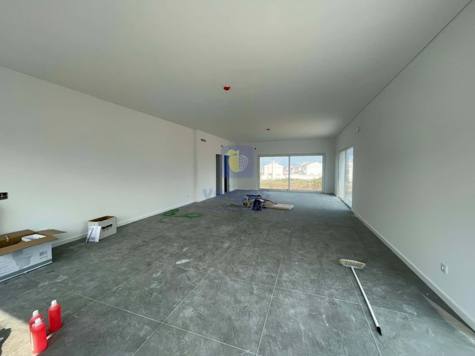 Negócio para Venda em Atouguia da Baleia Foto 16