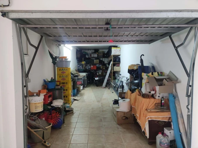 Garagem para Venda em Luz Foto 3